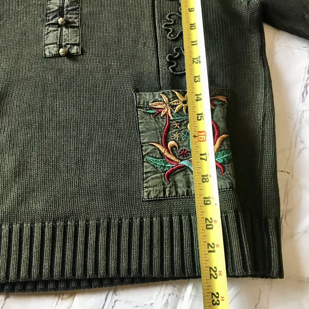 Auto Days Embroidered Green Sweater - Picture 8 of 9